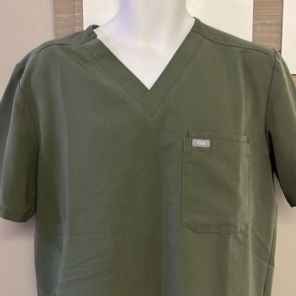 FIGS Technical Collection Olive Short Sleeve V-Neck Medical Scrub Shirt- Large - Picture 4 of 14